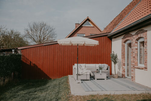 Außenbereich der Villa Gänseblümchen im Grünen