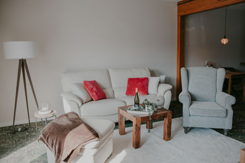 Gemütliche Sitzgruppe im Wohnzimmer der Villa Gänseblümchen